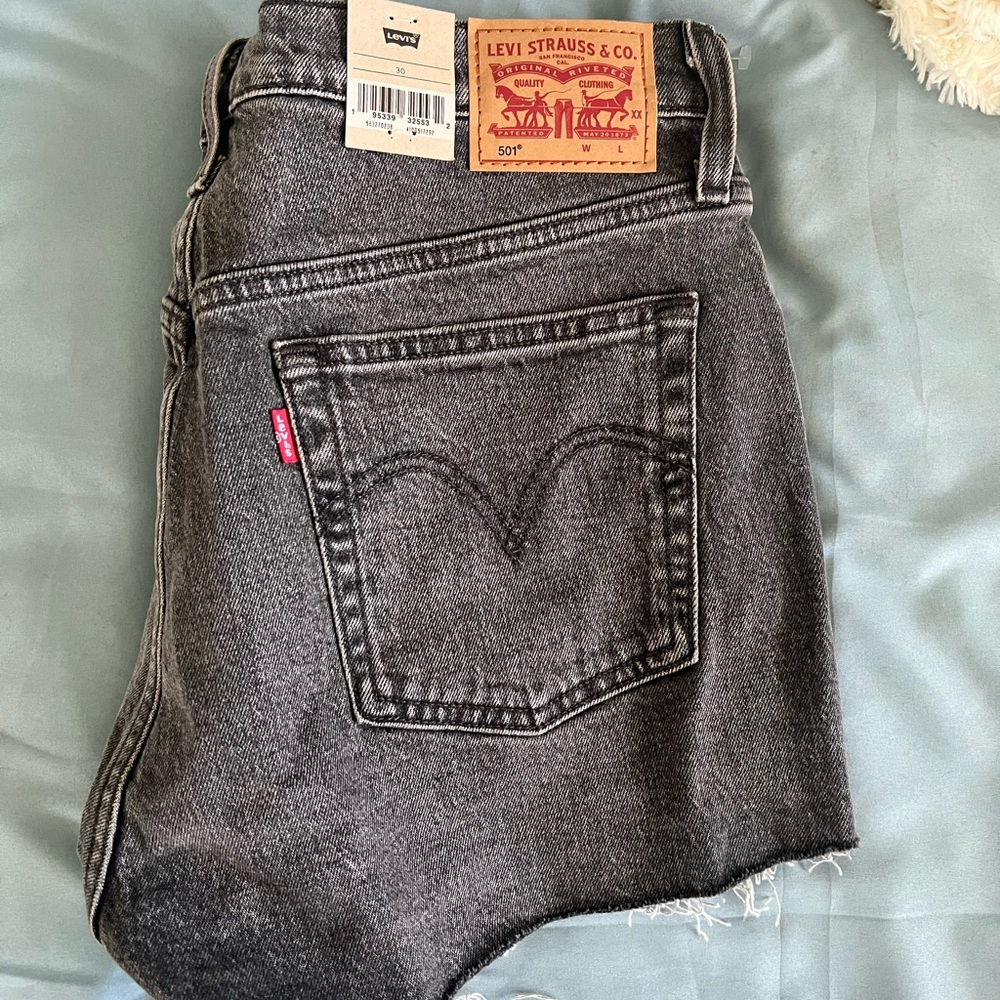 Levis 501 black shorts